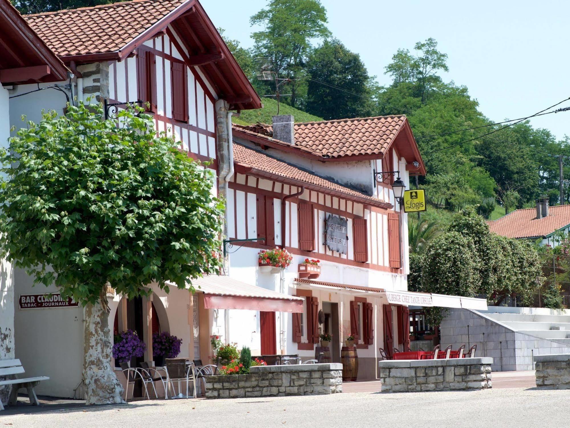 Auberge Chez Tante Ursule Cambo-les-Bains Exterior foto